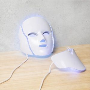 Nutriskin™ LED Face + Neck Mask NWOT
